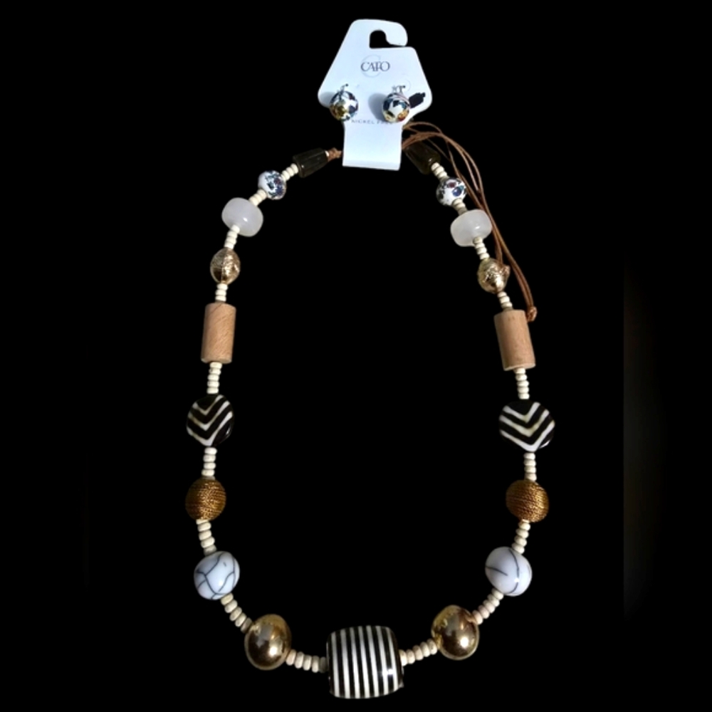 Cato Multimedia Bead Chunky Necklace and Earrings Set